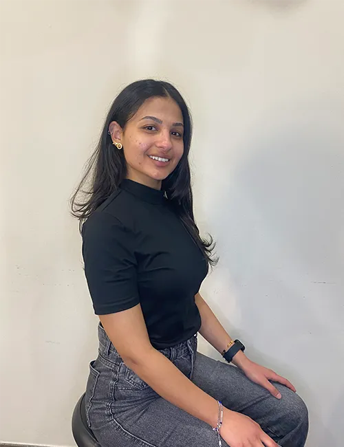 Douaa bei Giovanni Friseure