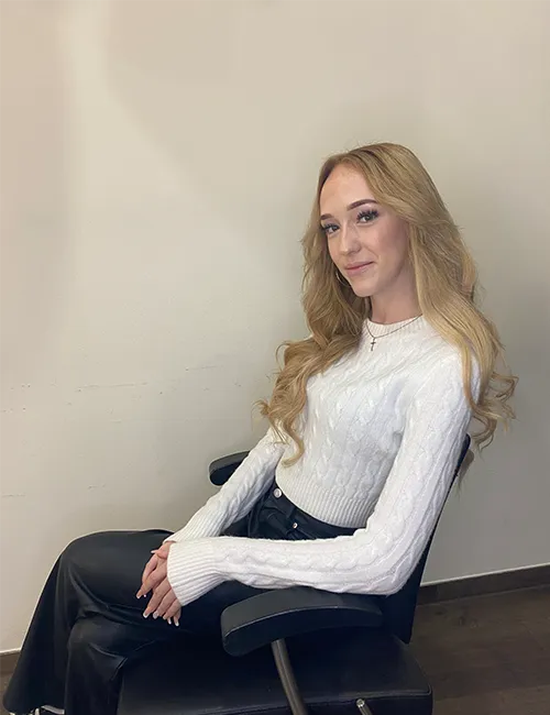 Vanessa bei Giovanni Friseure