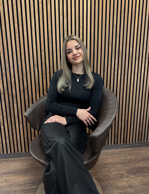 Celine bei Giovanni Friseure